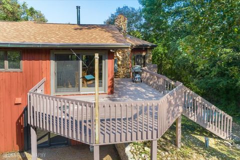 Tiny photo for 124 Deepwood Road, Barrington Hills, IL 60010 (MLS # 12482869)