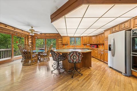 Tiny photo for 124 Deepwood Road, Barrington Hills, IL 60010 (MLS # 12482869)