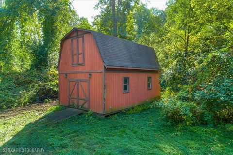 Tiny photo for 124 Deepwood Road, Barrington Hills, IL 60010 (MLS # 12482869)