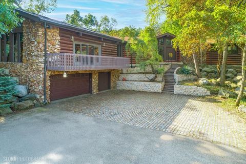 Tiny photo for 124 Deepwood Road, Barrington Hills, IL 60010 (MLS # 12482869)