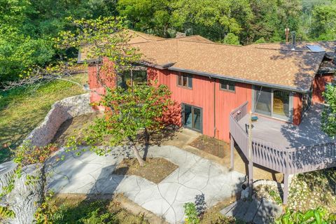 Tiny photo for 124 Deepwood Road, Barrington Hills, IL 60010 (MLS # 12482869)