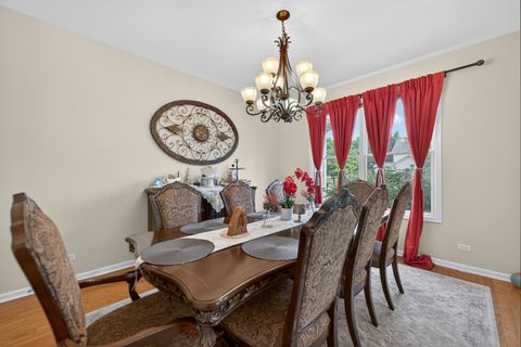 Tiny photo for 5701 CARIBOU Lane, Hoffman Estates, IL 60192 (MLS # 12663626)