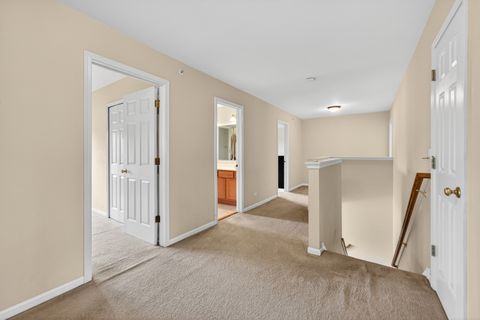 Tiny photo for 5701 CARIBOU Lane, Hoffman Estates, IL 60192 (MLS # 12663626)