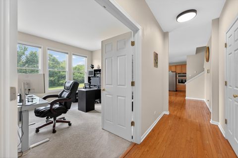 Tiny photo for 5701 CARIBOU Lane, Hoffman Estates, IL 60192 (MLS # 12663626)