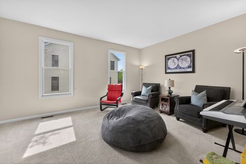 Tiny photo for 5701 CARIBOU Lane, Hoffman Estates, IL 60192 (MLS # 12663626)