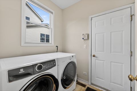 Tiny photo for 5701 CARIBOU Lane, Hoffman Estates, IL 60192 (MLS # 12663626)