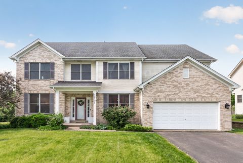 Photo of 5701 CARIBOU Lane, Hoffman Estates, IL 60192 (MLS # 12663626)