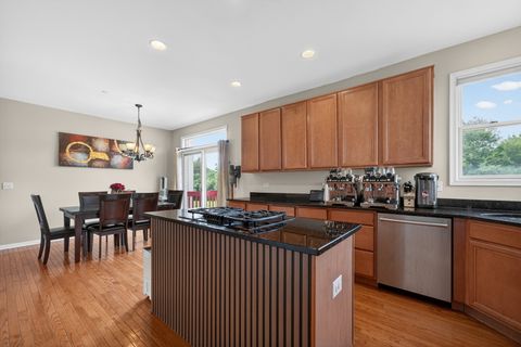Tiny photo for 5701 CARIBOU Lane, Hoffman Estates, IL 60192 (MLS # 12663626)