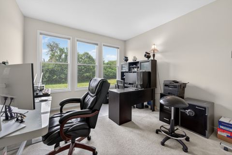 Tiny photo for 5701 CARIBOU Lane, Hoffman Estates, IL 60192 (MLS # 12663626)
