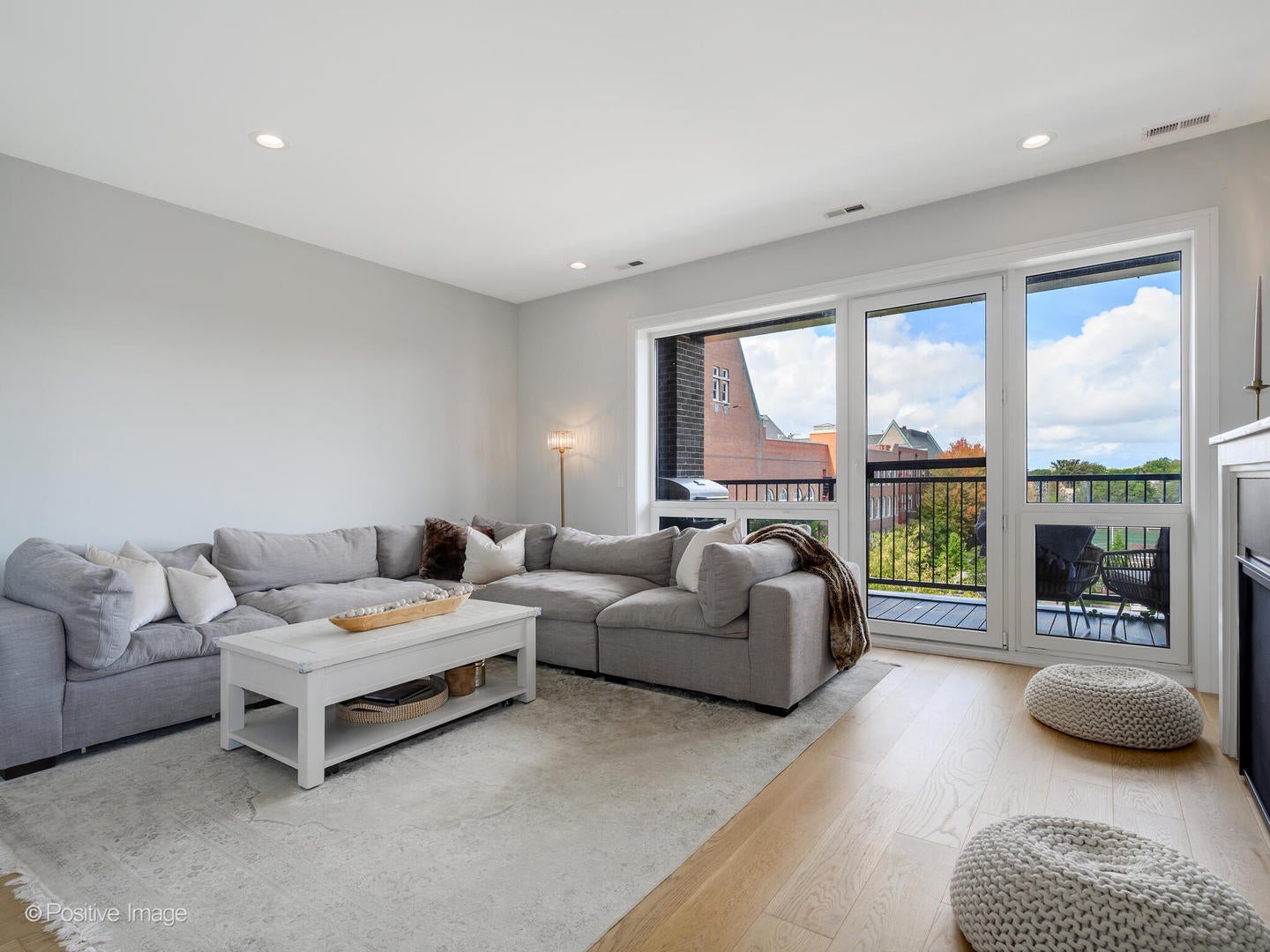 1511 W Irving Park Road 4E