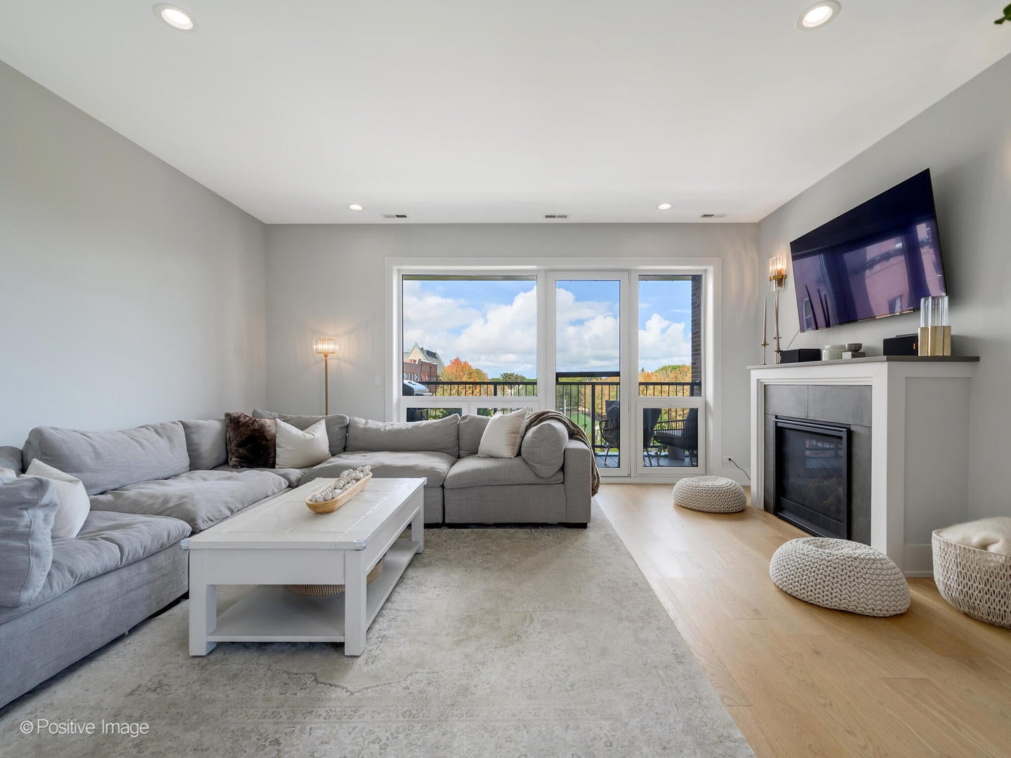 1511 W Irving Park Road 4E