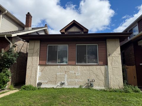 3113 N Springfield Avenue Chicago IL 60618