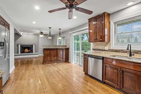 Tiny photo for 230 Essex Lane, New Lenox, IL 60451 (MLS # 12488938)