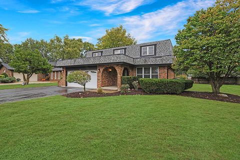 Photo of 230 Essex Lane, New Lenox, IL 60451 (MLS # 12488938) Photo of 230 Essex Lane, New Lenox, IL 60451 (MLS # 12488938)