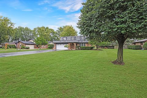 Tiny photo for 230 Essex Lane, New Lenox, IL 60451 (MLS # 12488938)