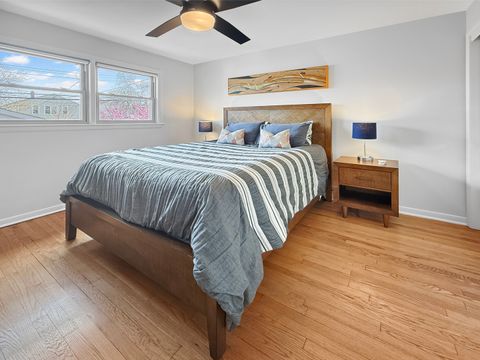 Tiny photo for 5639 N MAJOR Avenue, Chicago, IL 60646 (MLS # 12617680)