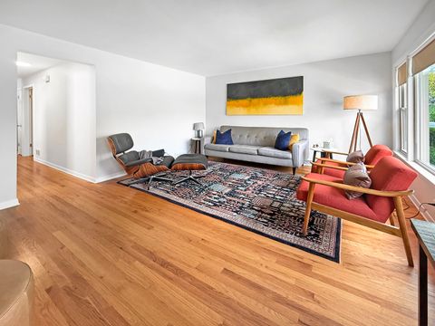 Tiny photo for 5639 N MAJOR Avenue, Chicago, IL 60646 (MLS # 12617680)