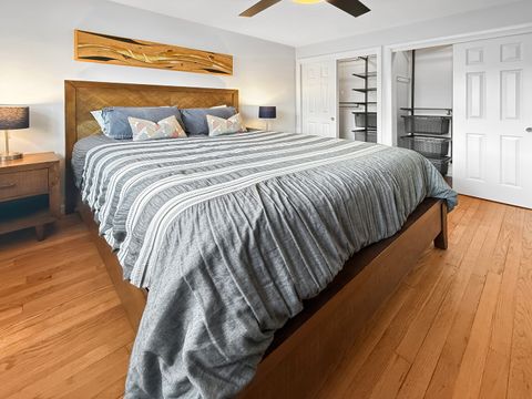 Tiny photo for 5639 N MAJOR Avenue, Chicago, IL 60646 (MLS # 12617680)