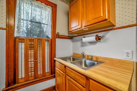 Tiny photo for 257 W Illinois Avenue, Aurora, IL 60506 (MLS # 12606000)