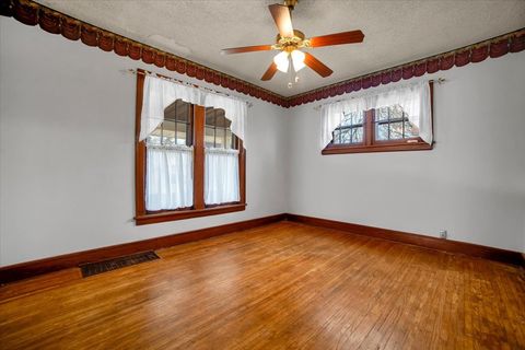 Tiny photo for 257 W Illinois Avenue, Aurora, IL 60506 (MLS # 12606000)