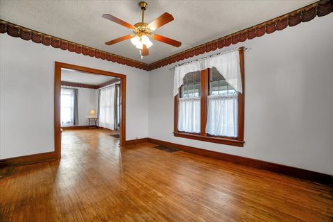 Tiny photo for 257 W Illinois Avenue, Aurora, IL 60506 (MLS # 12606000)