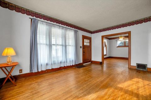 Tiny photo for 257 W Illinois Avenue, Aurora, IL 60506 (MLS # 12606000)