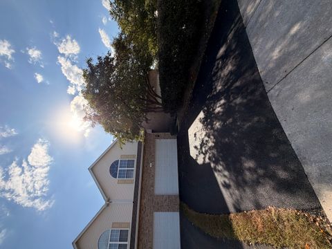 Tiny photo for 20 Lily Court, Bolingbrook, IL 60440 (MLS # 12390508)