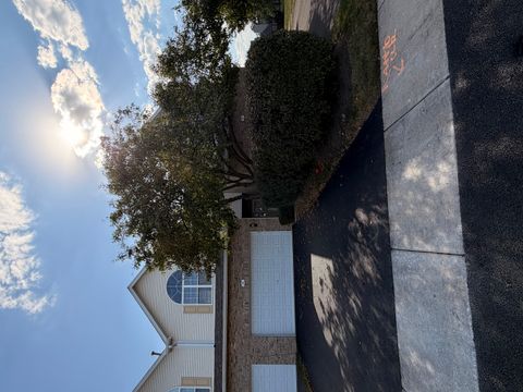 Tiny photo for 20 Lily Court, Bolingbrook, IL 60440 (MLS # 12390508)