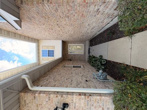 Tiny photo for 20 Lily Court, Bolingbrook, IL 60440 (MLS # 12390508)