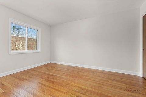 Tiny photo for 7355 N Ridge Boulevard #2A, Chicago, IL 60645 (MLS # 12595844)