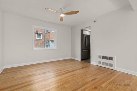 Tiny photo for 7355 N Ridge Boulevard #2A, Chicago, IL 60645 (MLS # 12595844)