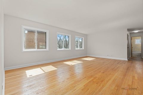 Tiny photo for 7355 N Ridge Boulevard #2A, Chicago, IL 60645 (MLS # 12595844)