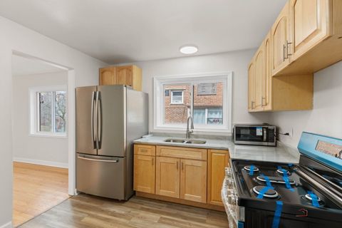 Tiny photo for 7355 N Ridge Boulevard #2A, Chicago, IL 60645 (MLS # 12595844)