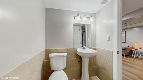 Tiny photo for 2701 S Hillock Avenue, Chicago, IL 60608 (MLS # 12517140)