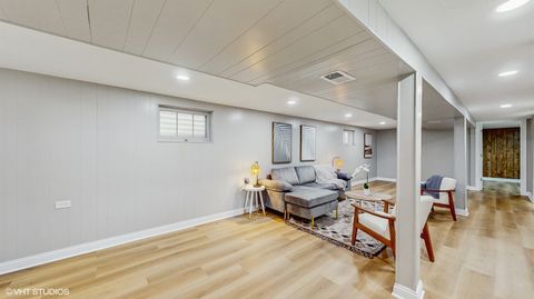 Tiny photo for 2701 S Hillock Avenue, Chicago, IL 60608 (MLS # 12517140)