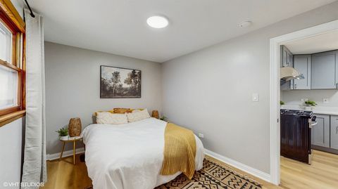 Tiny photo for 2701 S Hillock Avenue, Chicago, IL 60608 (MLS # 12517140)