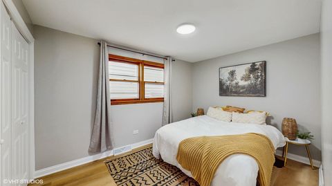 Tiny photo for 2701 S Hillock Avenue, Chicago, IL 60608 (MLS # 12517140)