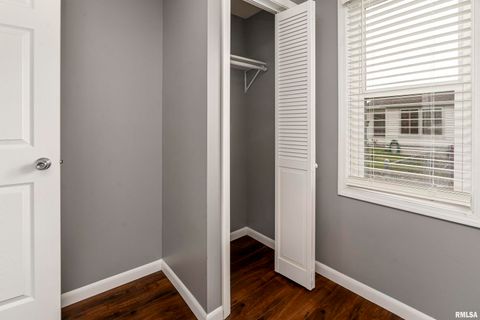 Tiny photo for 810 E MAIN Street, West Frankfort, IL 62896 (MLS # EB457624)