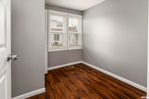 Tiny photo for 810 E MAIN Street, West Frankfort, IL 62896 (MLS # EB457624)