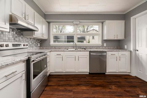 Tiny photo for 810 E MAIN Street, West Frankfort, IL 62896 (MLS # EB457624)