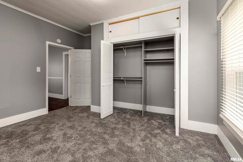 Tiny photo for 810 E MAIN Street, West Frankfort, IL 62896 (MLS # EB457624)