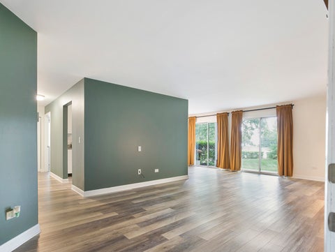 Tiny photo for 2814 Meadow Lane #W1, Schaumburg, IL 60193 (MLS # 12713505)