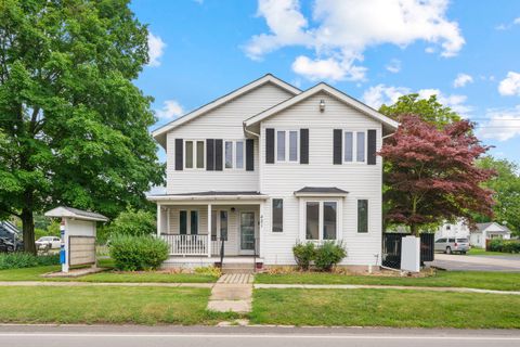 421 E Church Street Sandwich IL 60548