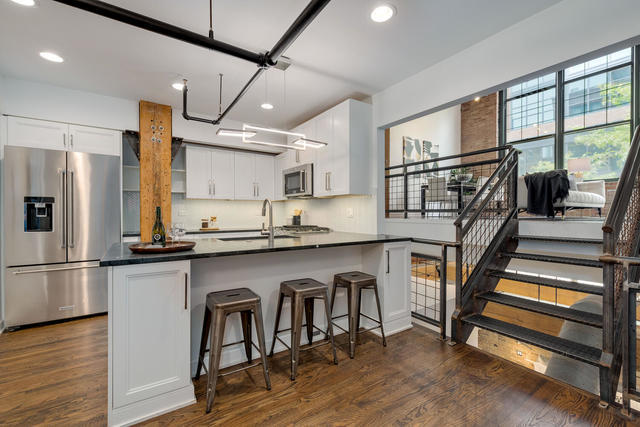 1000 W WASHINGTON Boulevard 148