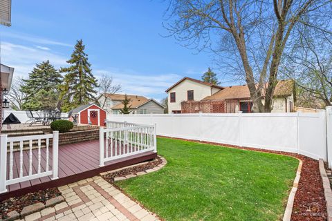 Tiny photo for 176 Appleby Drive, Glendale Heights, IL 60139 (MLS # 12618202)