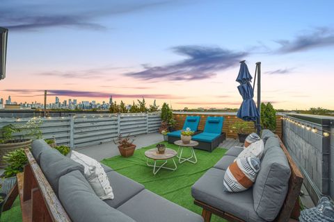 Tiny photo for 2116 W Chicago Avenue #3W, Chicago, IL 60622 (MLS # 12493878)