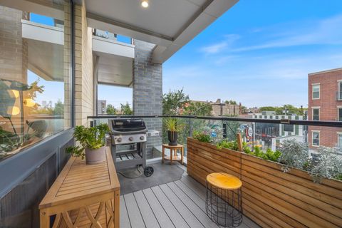 Tiny photo for 2116 W Chicago Avenue #3W, Chicago, IL 60622 (MLS # 12493878)