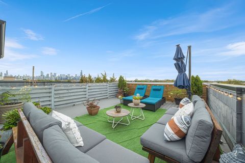 Tiny photo for 2116 W Chicago Avenue #3W, Chicago, IL 60622 (MLS # 12493878)