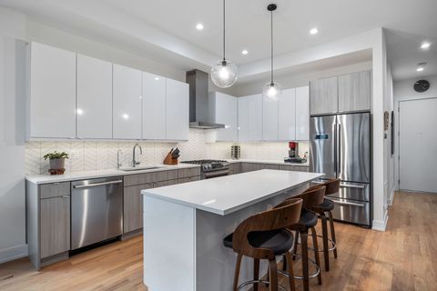 Tiny photo for 2116 W Chicago Avenue #3W, Chicago, IL 60622 (MLS # 12493878)
