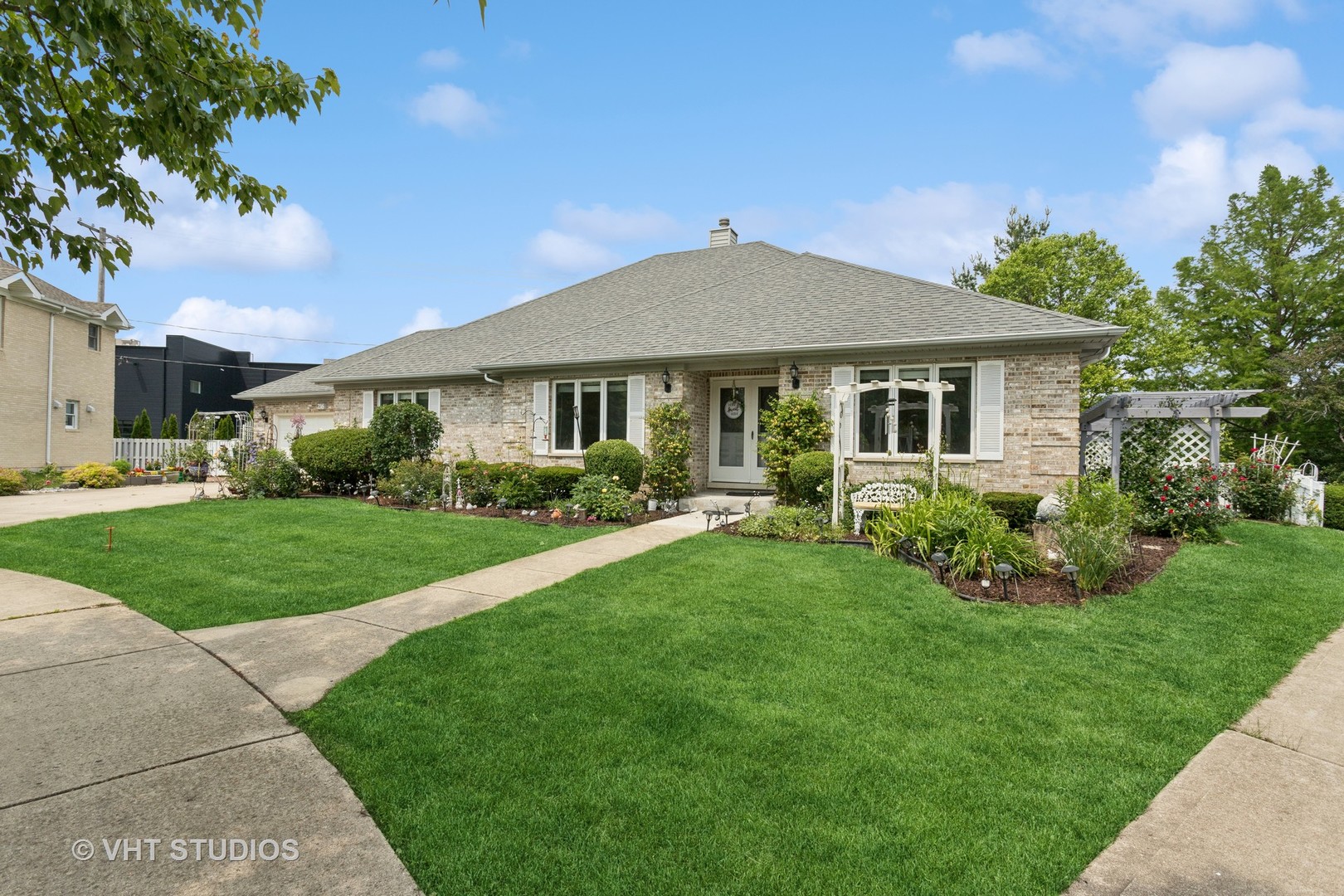 216 Rosewood Court